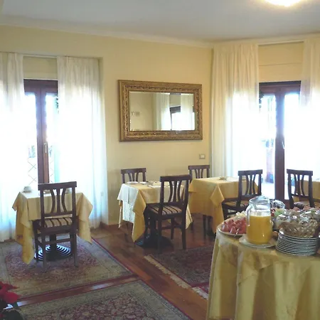 Hotel Stella 3*